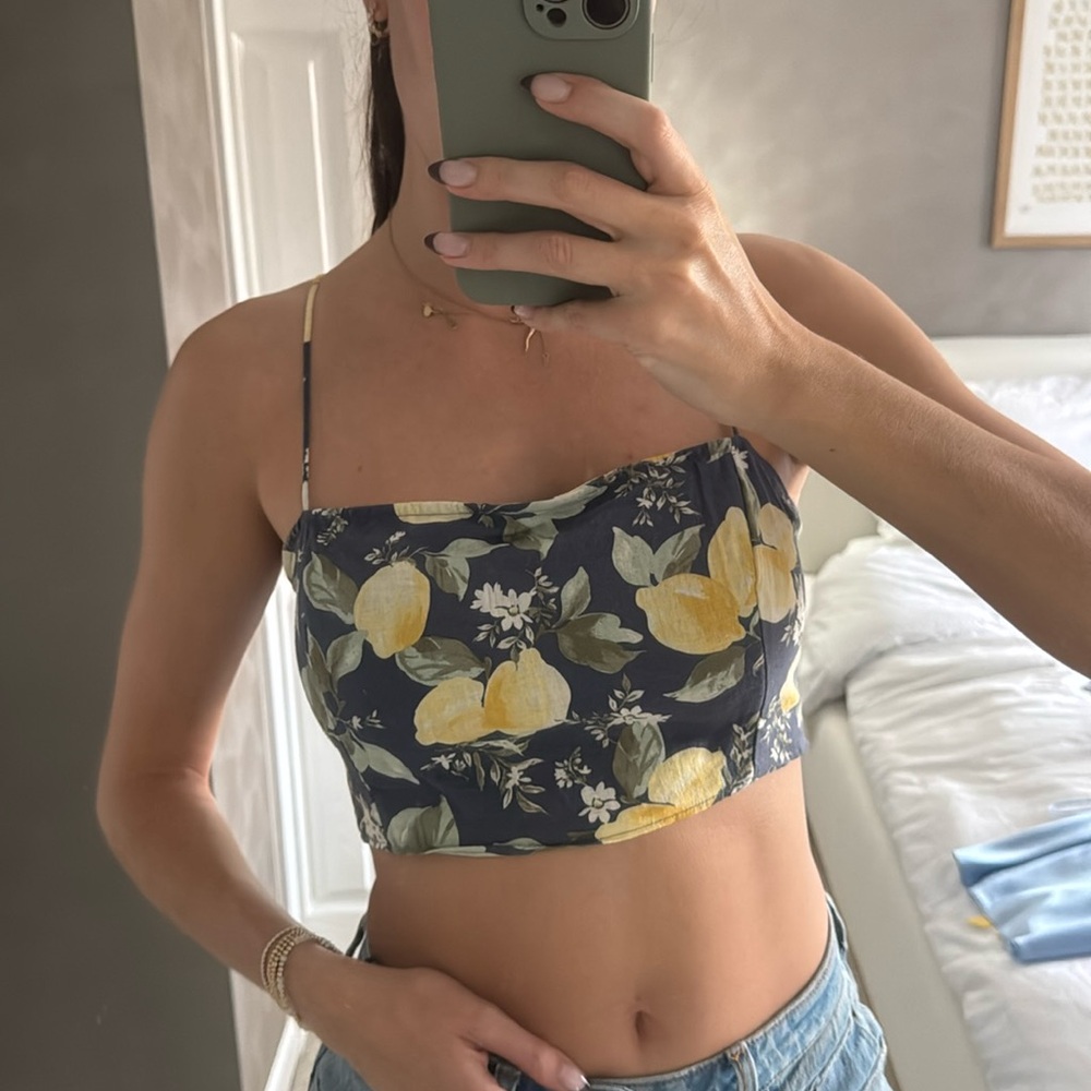 Lemon Print Cropped Top